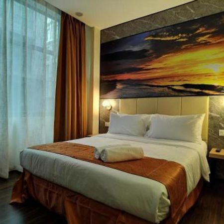 Kingston Hotel Kota Kinabalu Buitenkant foto