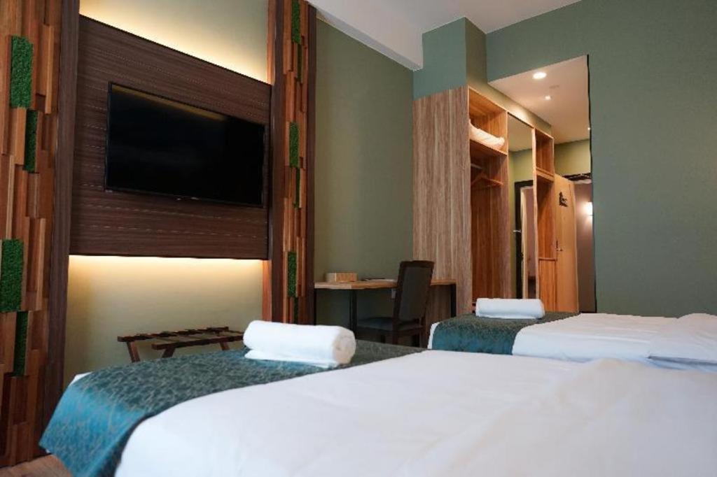 Kingston Hotel Kota Kinabalu Buitenkant foto